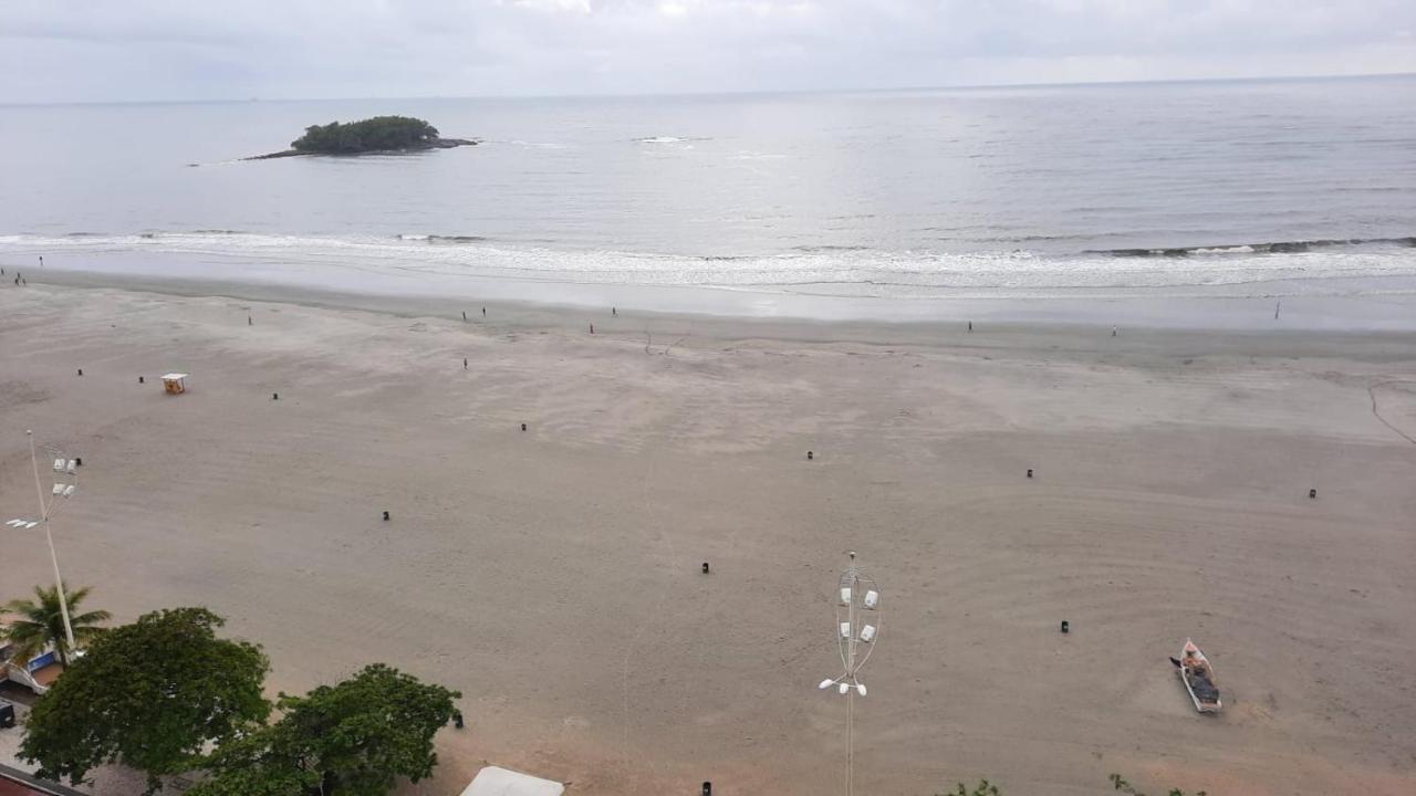 Apto 3 Quartos No Centro A Beira Mar Balneario Camboriu Exterior photo